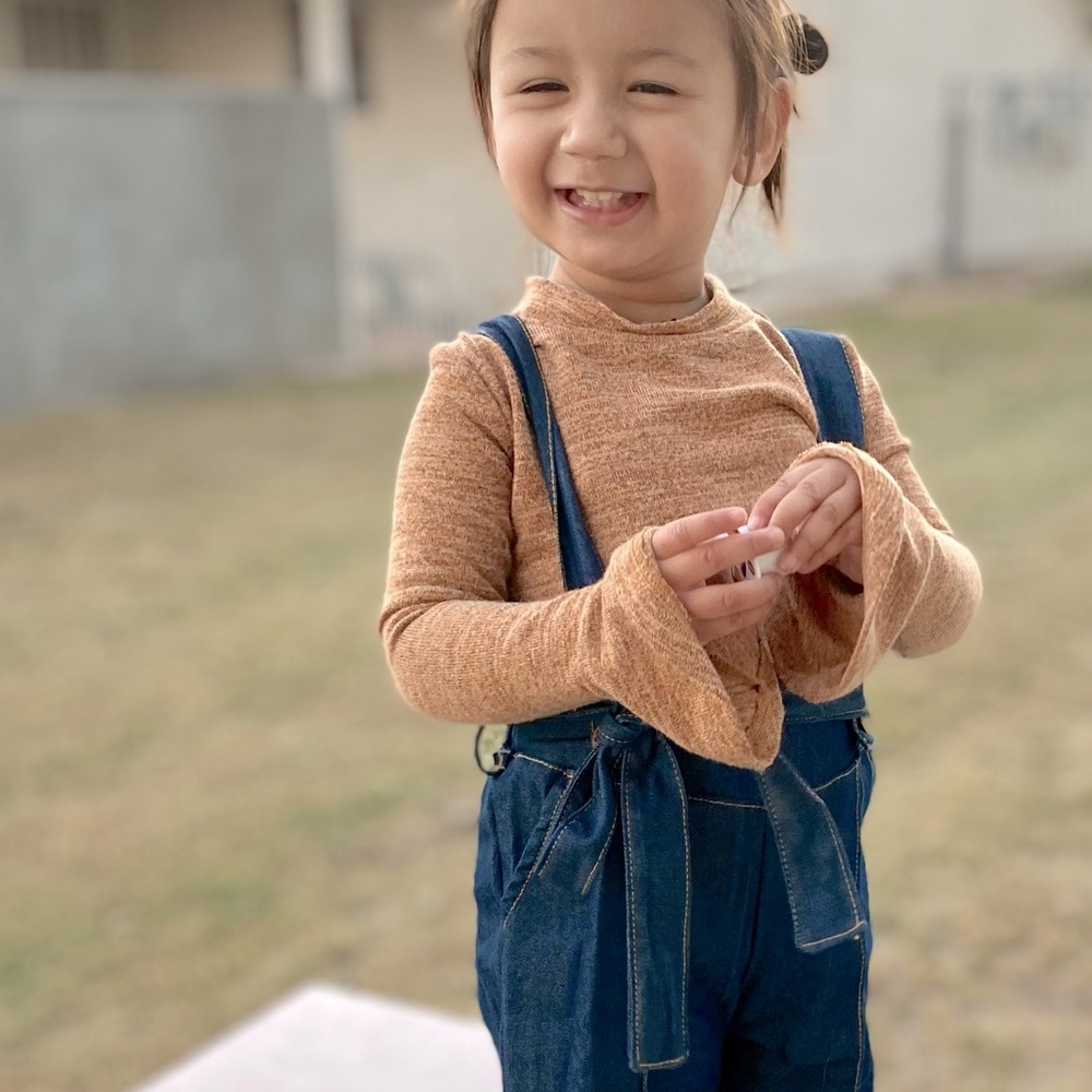 Cute top with bell sleeves